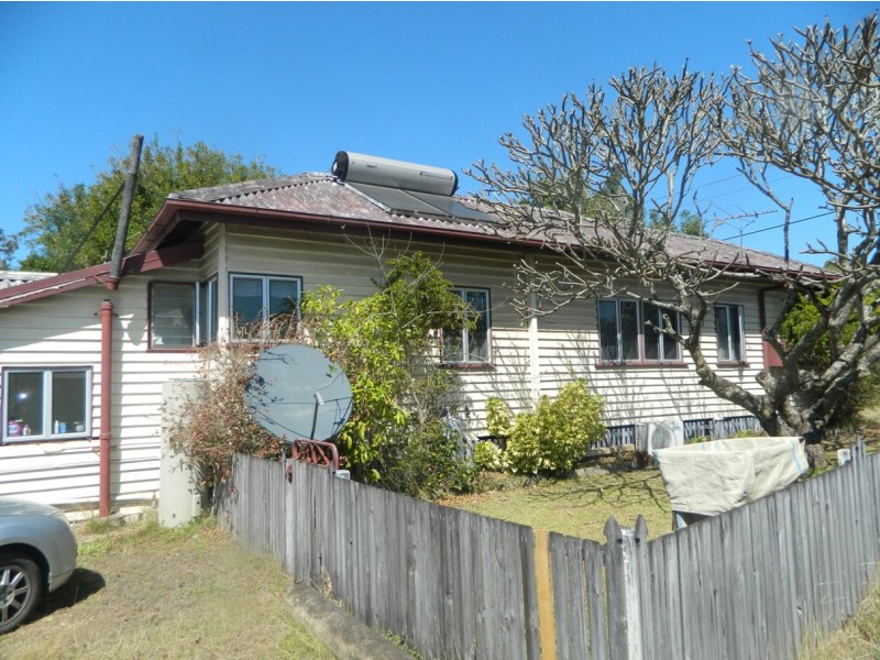 16 Brandon Street, Sarina QLD 4737