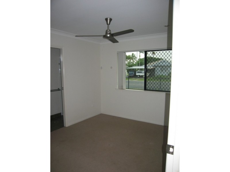 3/15-17 Creek Street, North Mackay QLD 4740