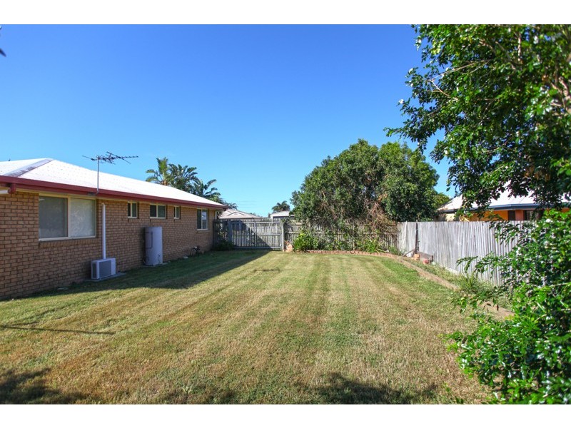 9 Bluewater Court, Bucasia QLD 4750