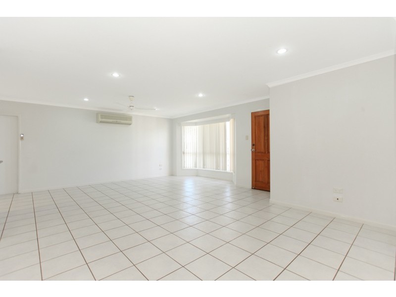 9 Bluewater Court, Bucasia QLD 4750