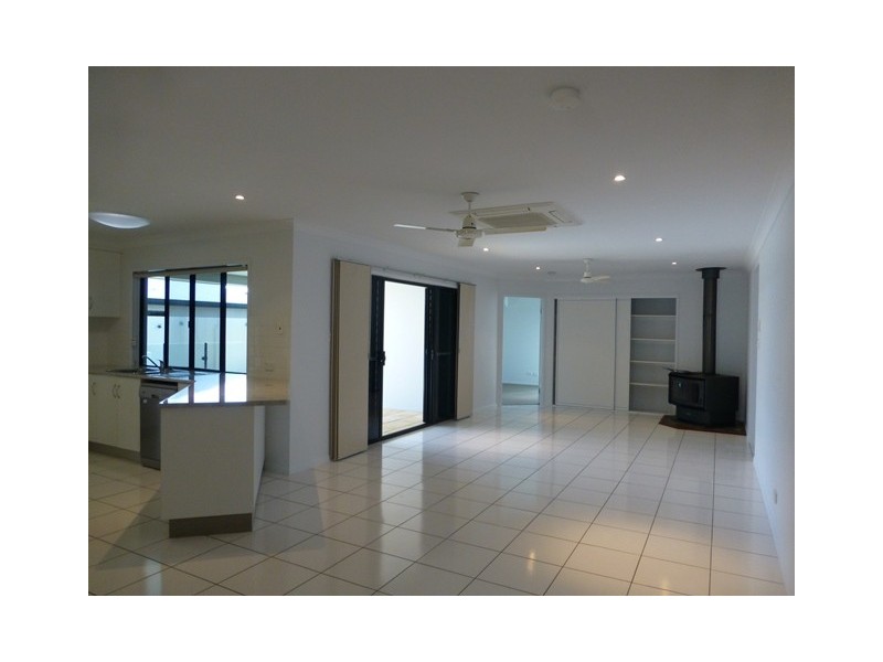 4 Werri Street, Blacks Beach QLD 4740