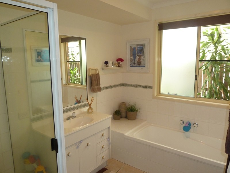 49 Caledonian Drive, Beaconsfield QLD 4740