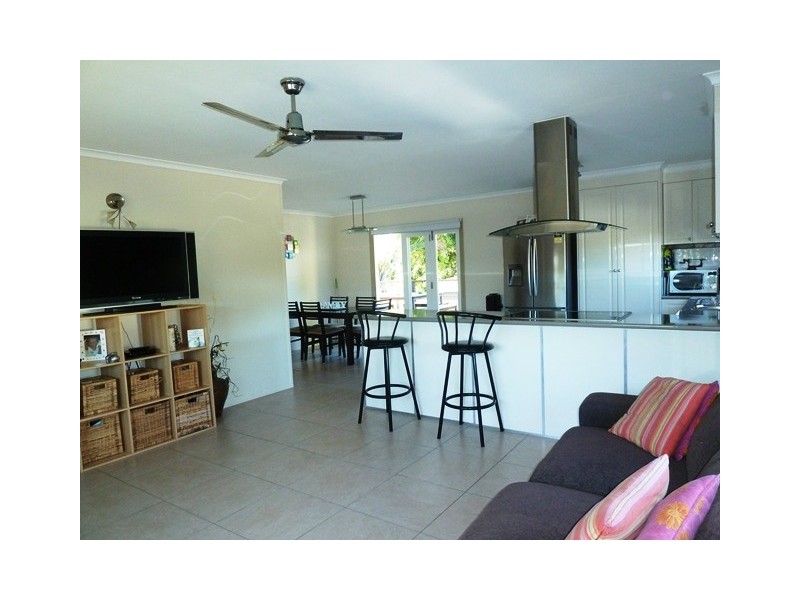 11 The Barons Drive, Andergrove QLD 4740