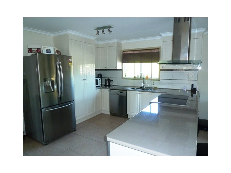 11 The Barons Drive, Andergrove QLD 4740