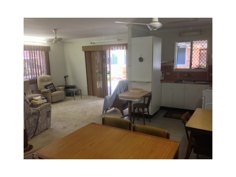 12 Lagoon Street, West Mackay QLD 4740