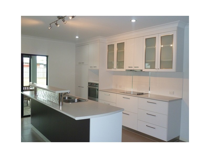 8 Sheedy Crescent, Marian QLD 4753