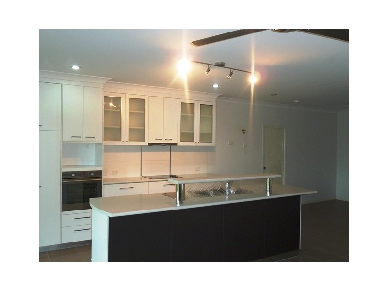 8 Sheedy Crescent, Marian QLD 4753