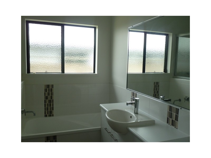 8 Sheedy Crescent, Marian QLD 4753