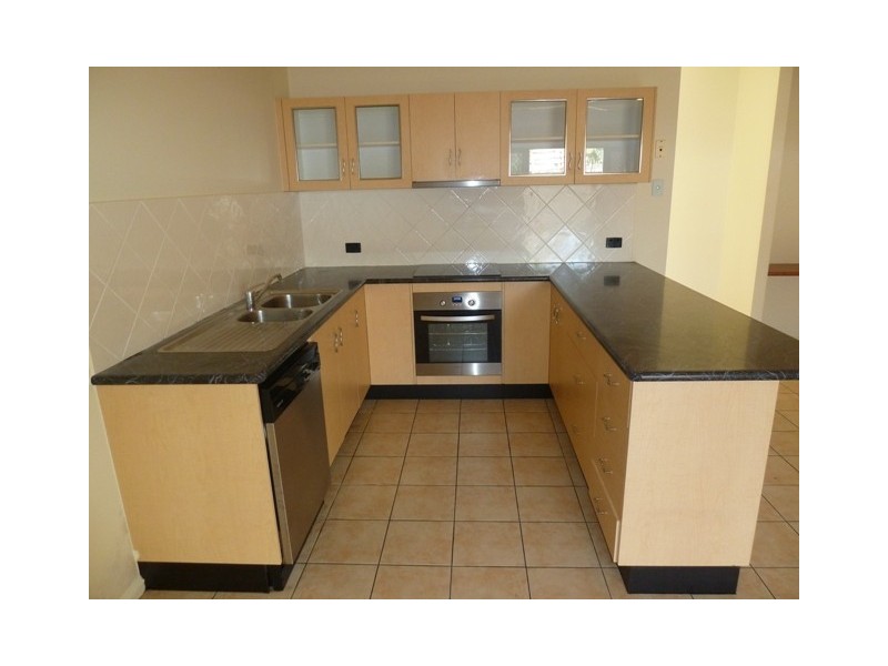 2/24 Meadow St, North Mackay QLD 4740