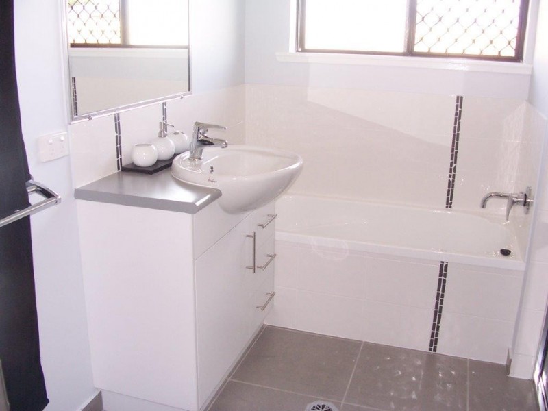 3 Franklin Close, Marian QLD 4753