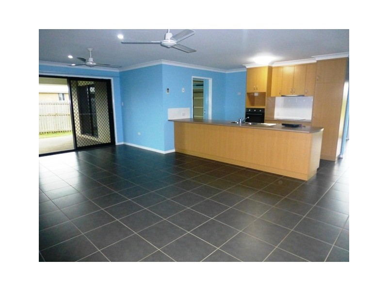11 Coralie Court, Mirani QLD 4754