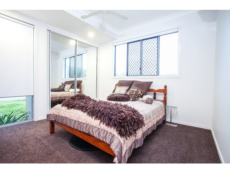 20 Whitesan Blue Terrace, Blacks Beach QLD 4740