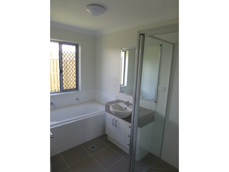89 Dawson Blvd, Rural View QLD 4740