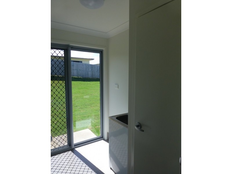 89 Dawson Blvd, Rural View QLD 4740