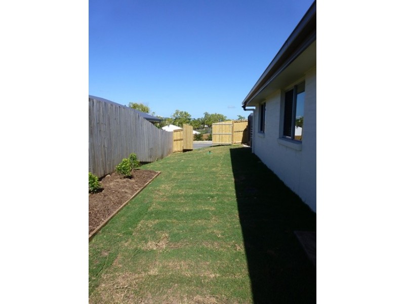 89 Dawson Blvd, Rural View QLD 4740