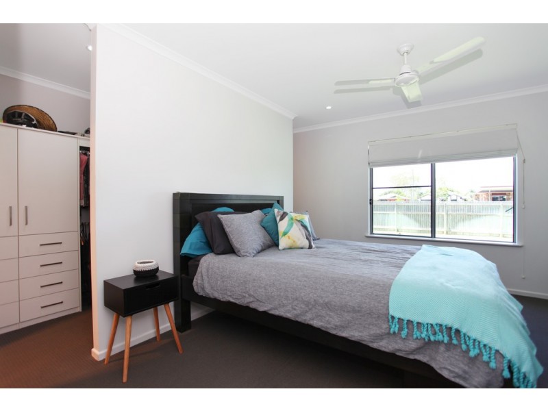 10 Drury St (Ooralea Waters), Bakers Creek QLD 4740