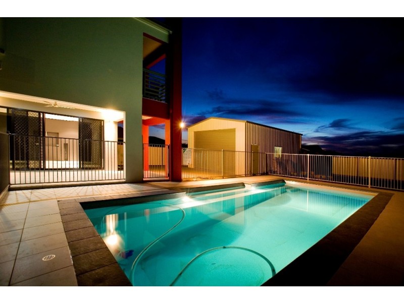 33 Gingham Street, Glenella QLD 4740