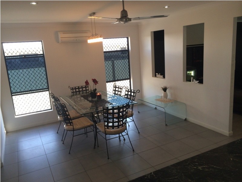 33 Gingham Street, Glenella QLD 4740