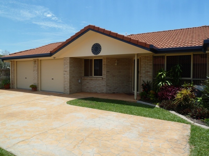 2/24 Absolon Street, South Mackay QLD 4740