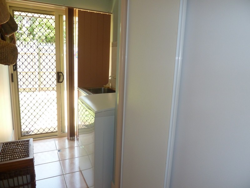 2/24 Absolon Street, South Mackay QLD 4740