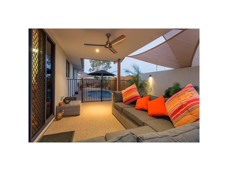 21 Churchill Avenue, Ooralea QLD 4740