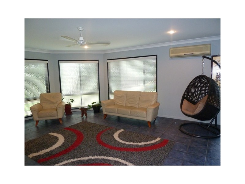 5 Kensington Court, Glenella QLD 4740