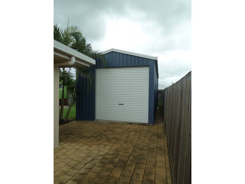5 Kensington Court, Glenella QLD 4740