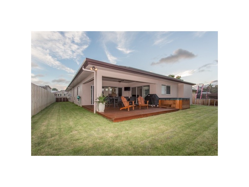 23 Kingslea Court, Ooralea QLD 4740