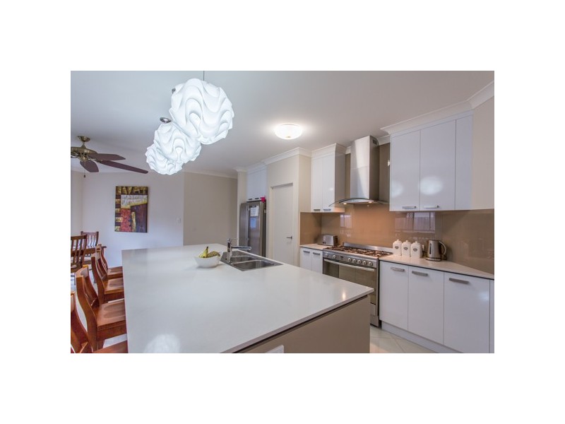 23 Kingslea Court, Ooralea QLD 4740