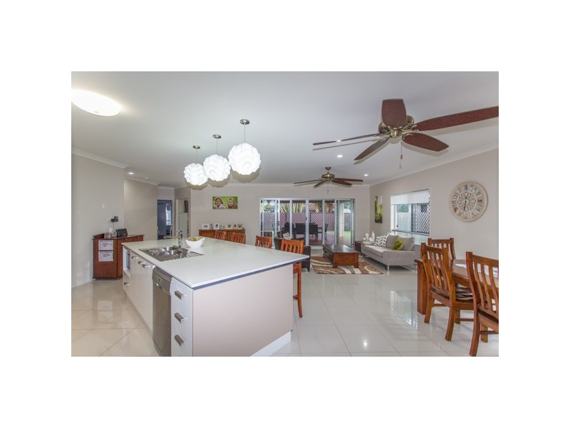 23 Kingslea Court, Ooralea QLD 4740