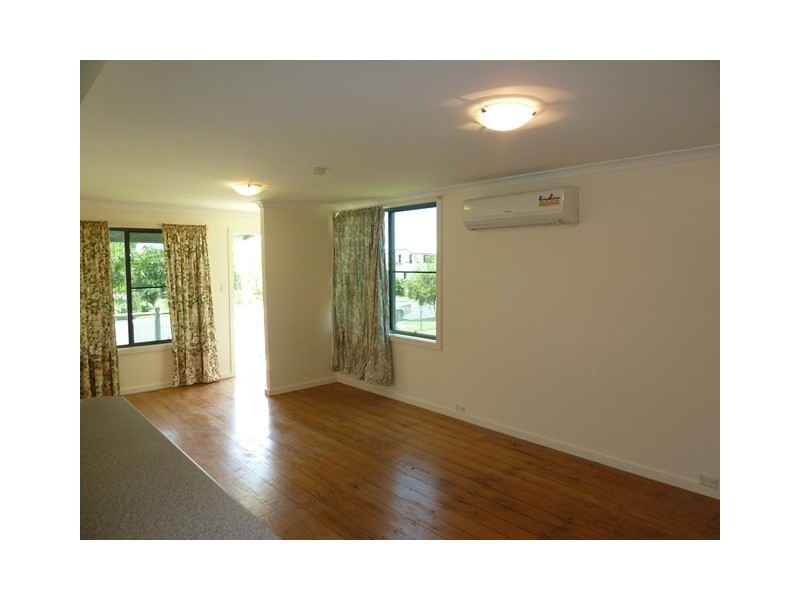 4 Creek Street, North Mackay QLD 4740