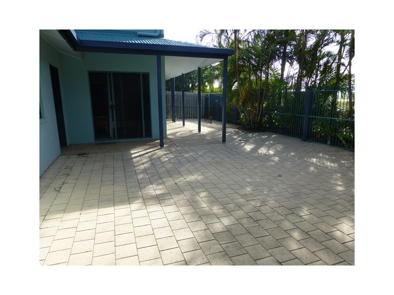 24/6 Megan Place, Mackay Harbour QLD 4740