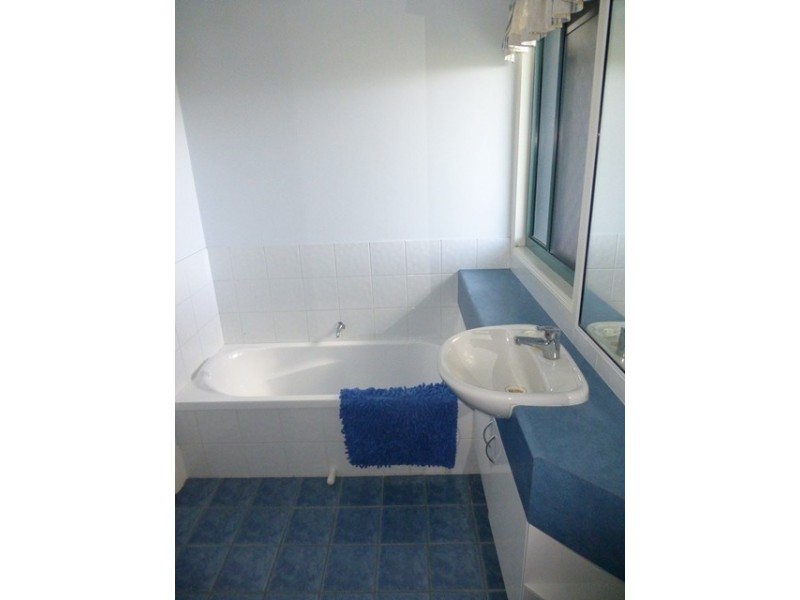 24/6 Megan Place, Mackay Harbour QLD 4740