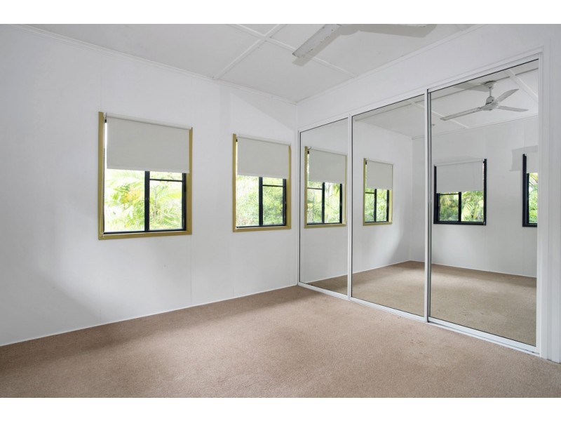 12 Mango Avenue, Eimeo QLD 4740
