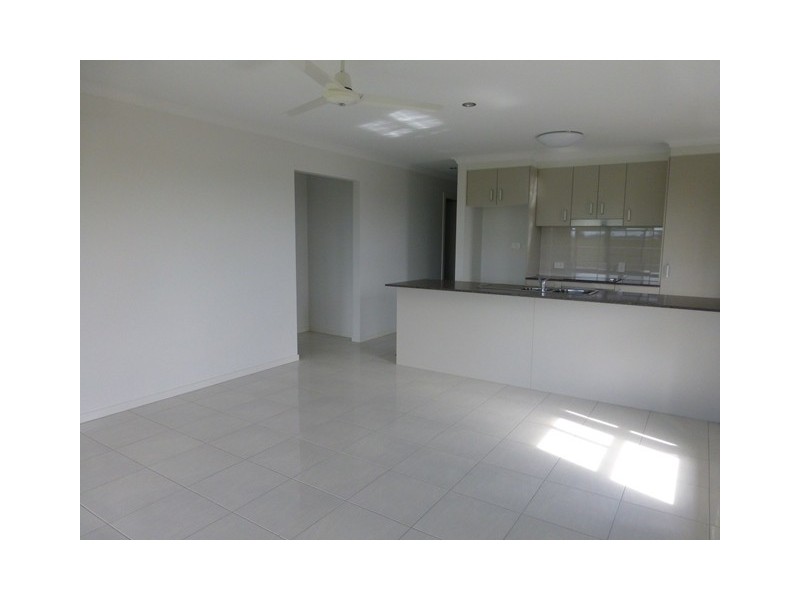 18 Anastasia, West Mackay QLD 4740