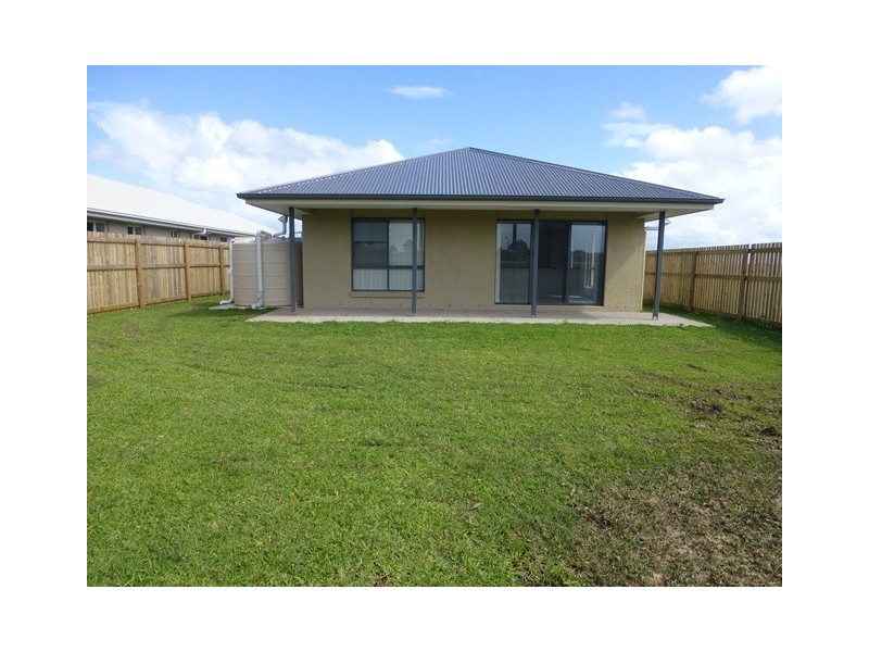 18 Anastasia, West Mackay QLD 4740