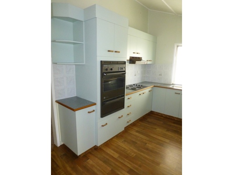 25 Black Street, South Mackay QLD 4740