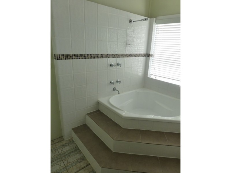25 Black Street, South Mackay QLD 4740