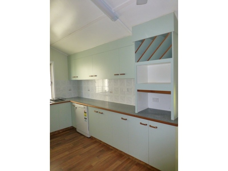 25 Black Street, South Mackay QLD 4740