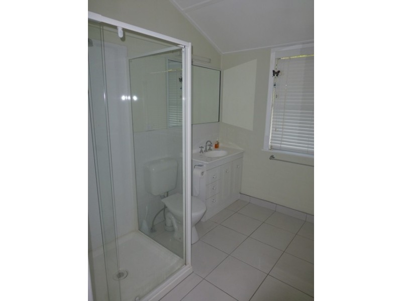 25 Black Street, South Mackay QLD 4740