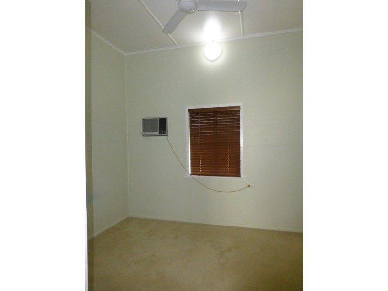 25 Black Street, South Mackay QLD 4740