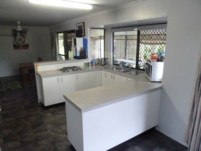 6 Lyn Court, Beaconsfield QLD 4740