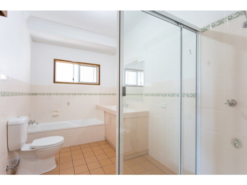 31 Slade Esplanade, Slade Point QLD 4740
