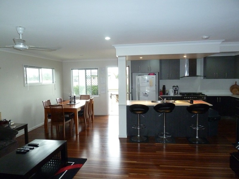 27 Tulloch Street, Ooralea QLD 4740