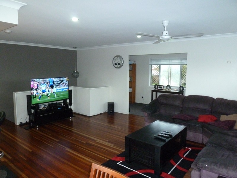 27 Tulloch Street, Ooralea QLD 4740