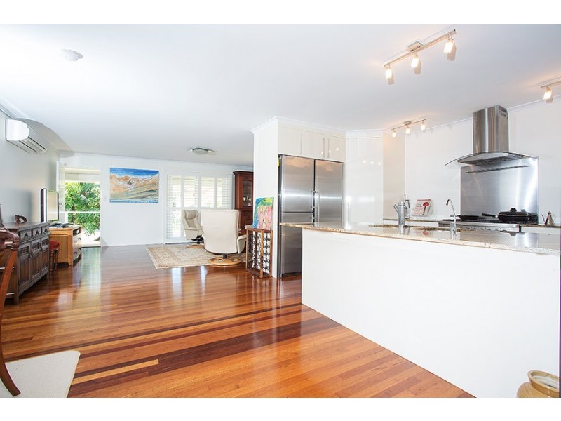 12 Coral Drive, Blacks Beach QLD 4740