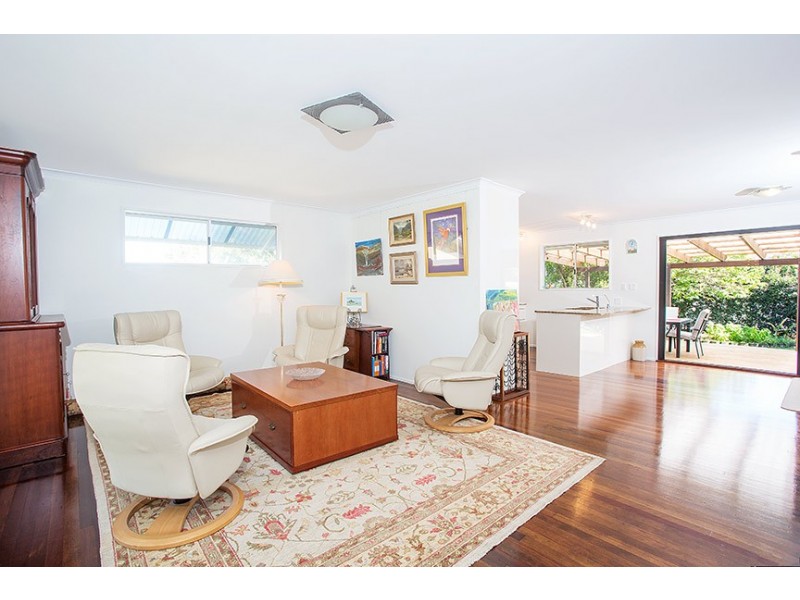 12 Coral Drive, Blacks Beach QLD 4740