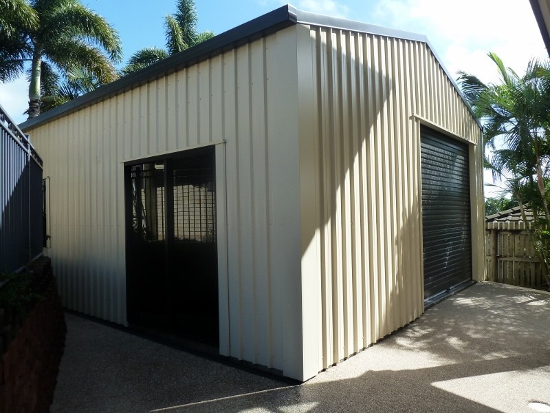 8 Murray Close, Rural View QLD 4740