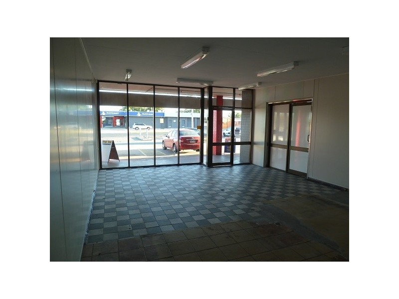 Shop 2/2 Ungerer St, North Mackay QLD 4740