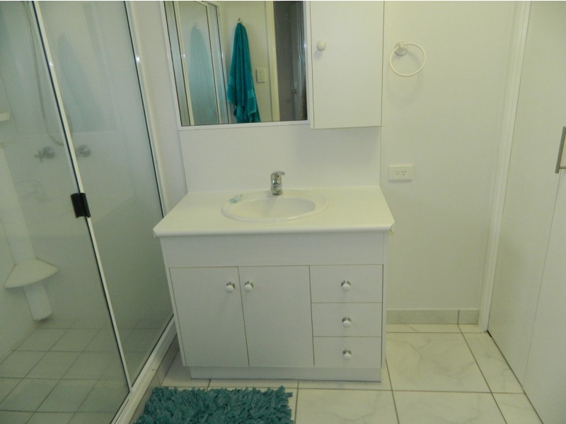 13 Eden Court, Glenella QLD 4740